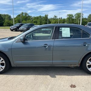 FORD FUSION SE - 4
