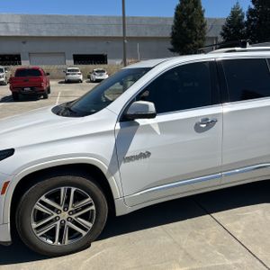 2023 Chevrolet TRAVERSE HIGH COUNTRY 照片 2