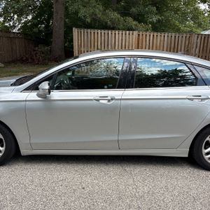 2015 FORD FUSION SE photo 4