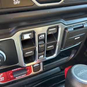 2022 JEEP GLADIATOR MOJAVE — миниатюра 73