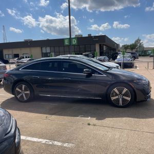 MERCEDES-BENZ EQS - 10