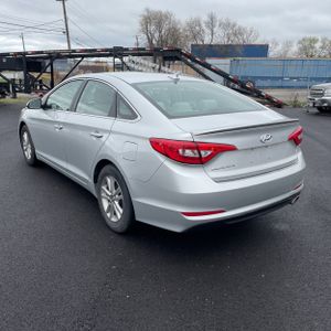 HYUNDAI SONATA BASE - 5