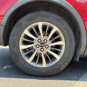 2020 Lincoln NAUTILUS STANDARD thumbnail 19
