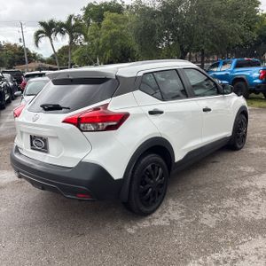 NISSAN KICKS S - 8