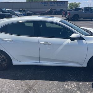 صورة مصغرة 11 لـ 2019 Honda CIVIC EX