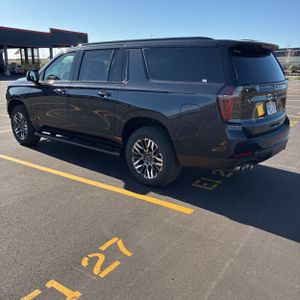 CHEVROLET SUBURBAN Z71 - 5