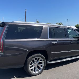 CADILLAC ESCALADE ESV PREMIUM LUXURY - 9