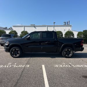 2019 RAM 1500 REBEL 照片 3