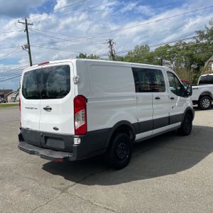 FORD TRANSIT 250 - 8