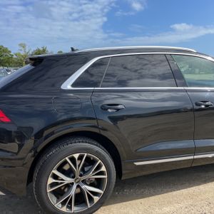 AUDI Q8 PREMIUM PLUS 55 TFSI QUATTRO - 9