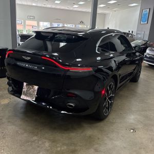 ASTON MARTIN DBX BASE - 8