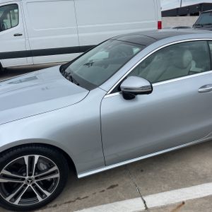 MERCEDES-BENZ E-CLASS - 2