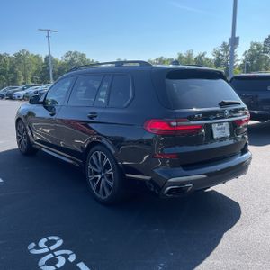 2020 BMW X7 M50I — фото 5