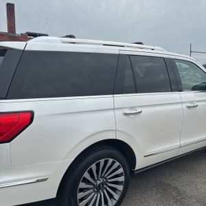 LINCOLN NAVIGATOR RESERVE - 9