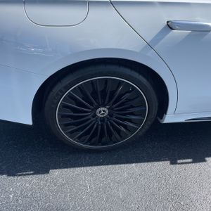 صورة مصغرة 19 لـ 2024 Mercedes-BENZ E 350