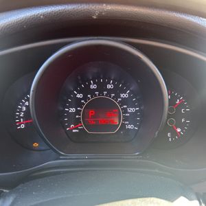 2017 KIA SOUL + — миниатюра 38