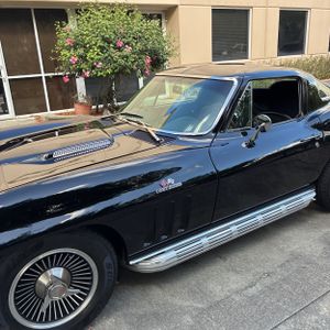 CHEVROLET CORVETTE - 2