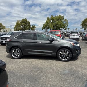 FORD EDGE TITANIUM - 10