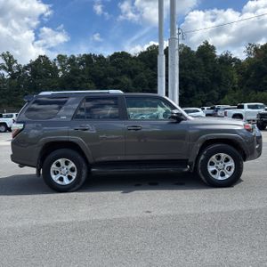 2018 Toyota 4RUNNER SR5 PREMIUM — фото 10