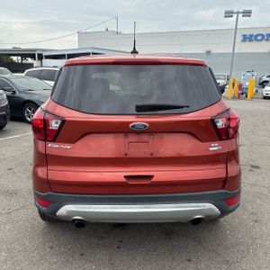 صورة 7 لـ 2019 FORD ESCAPE SE