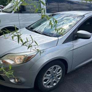 FORD FOCUS SE - 1