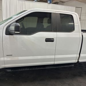 صورة 4 لـ 2017 FORD F-150 XL