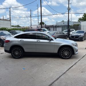 MERCEDES-BENZ GLC - 10