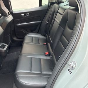 صورة مصغرة 34 لـ 2024 Volvo S60 B5 CORE DARK THEME
