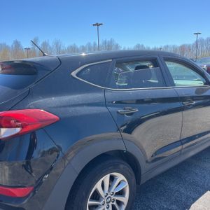 HYUNDAI TUCSON - 9