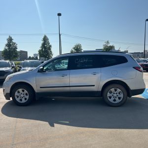 صورة 3 لـ 2017 Chevrolet TRAVERSE LS