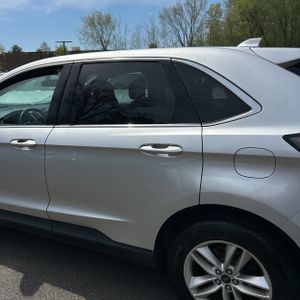 FORD EDGE SEL - 6