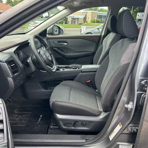 صورة مصغرة 32 لـ 2023 Nissan ROGUE SV