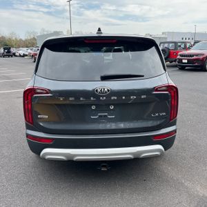 KIA TELLURIDE LX - 7