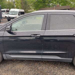 FORD EDGE TITANIUM - 4