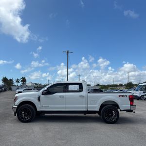 Ford F-250 Super Duty Lariat - 3