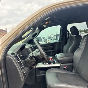 2017 RAM 1500 REBEL 照片 32