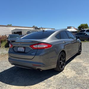FORD FUSION SE - 8