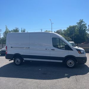 FORD TRANSIT 250 - 10