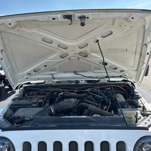 صورة 41 لـ 2010 JEEP WRANGLER UNLIMITED SAHARA