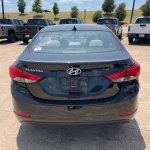 2016 Hyundai ELANTRA SE — фото 7