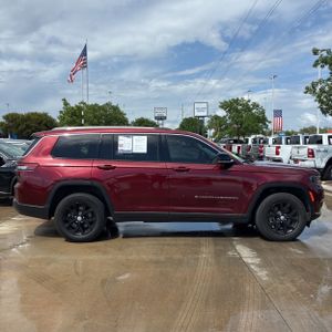 JEEP GRAND CHEROKEE L LIMITED - 10