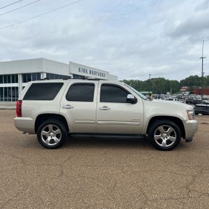 CHEVROLET TAHOE LS - 10