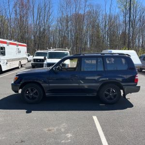 TOYOTA LAND CRUISER - 3