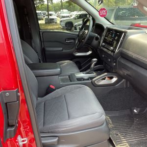 2025 Nissan FRONTIER SV 缩略图 32