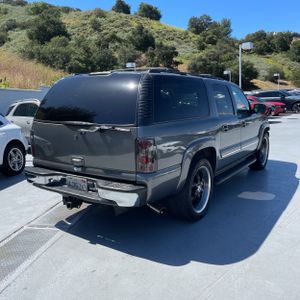 CHEVROLET SUBURBAN 1500 LS - 8