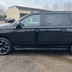 CHEVROLET SUBURBAN 1500 RST - 4