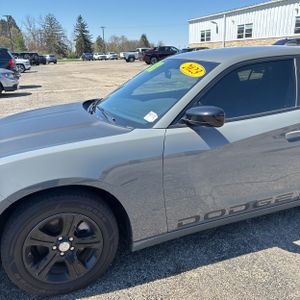 DODGE CHARGER SXT - 2