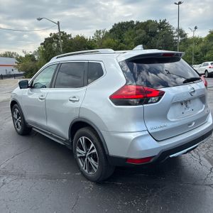 2017 Nissan ROGUE SL 照片 5