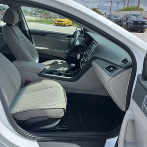 صورة مصغرة 33 لـ 2018 Hyundai SONATA SE
