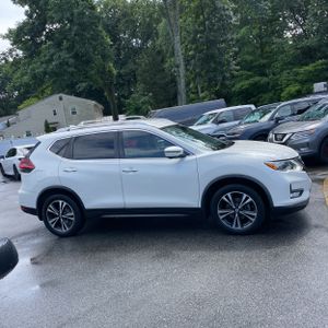 صورة 10 لـ 2019 Nissan ROGUE SV